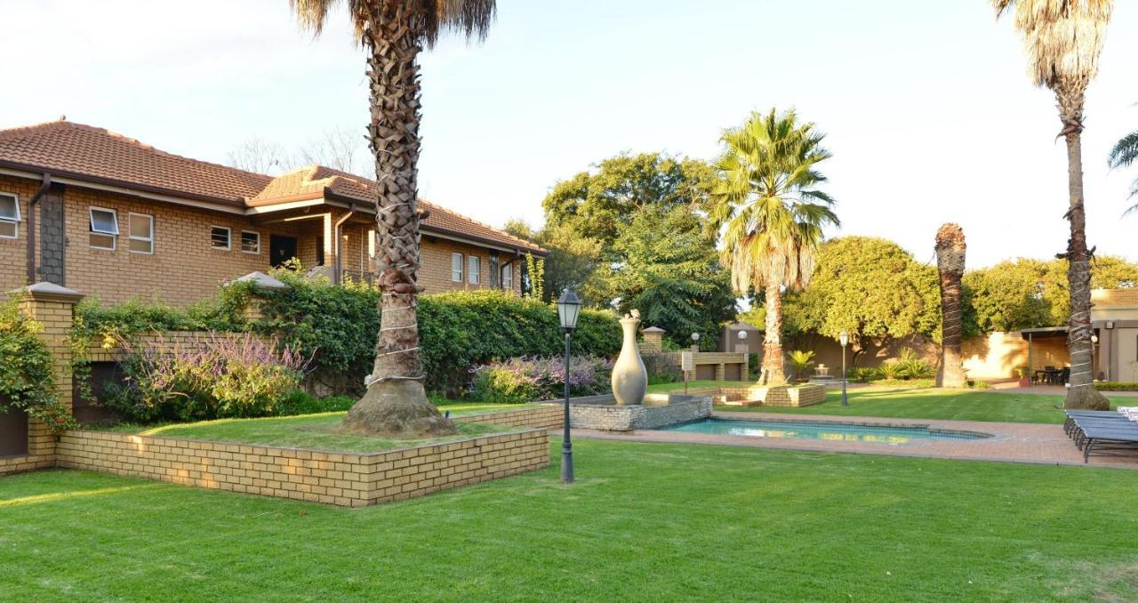 Anew Hotel Witbank Emalahleni Exteriör bild