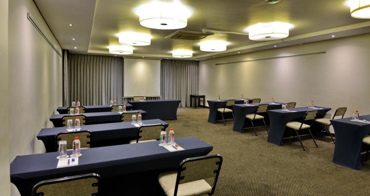 Anew Hotel Witbank Emalahleni Exteriör bild