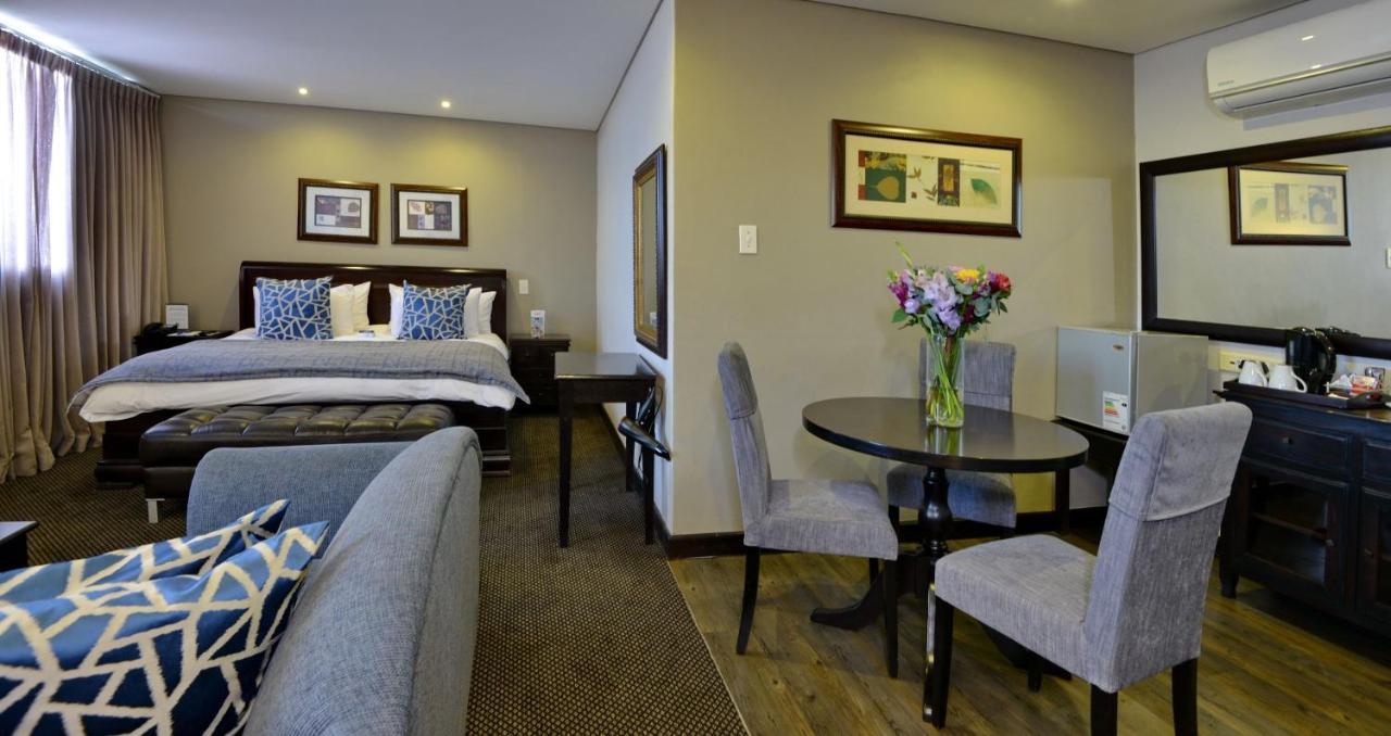 Anew Hotel Witbank Emalahleni Exteriör bild