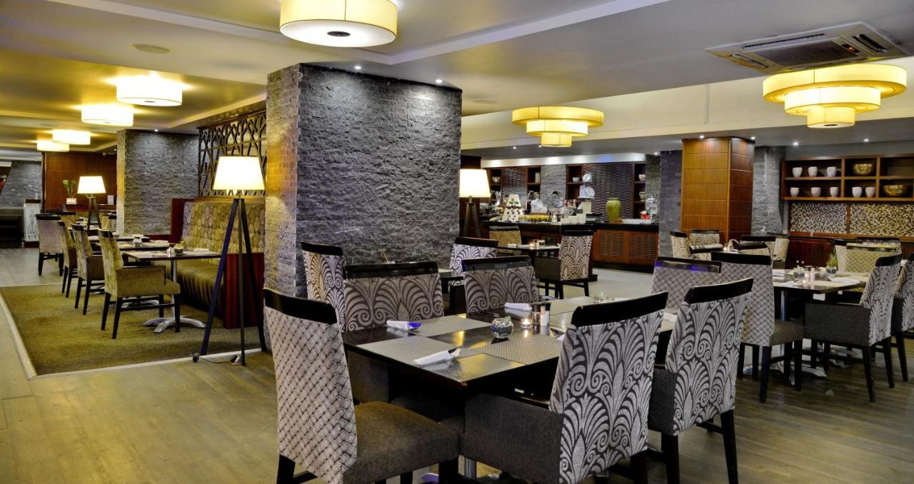 Anew Hotel Witbank Emalahleni Exteriör bild